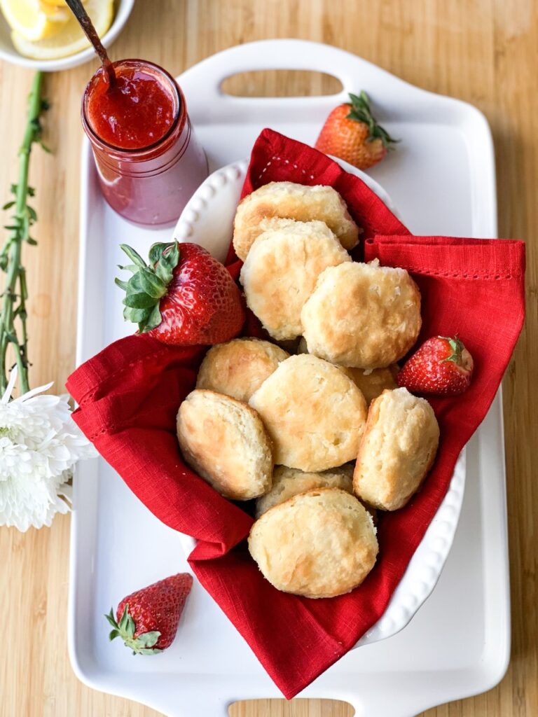 sweet biscuits with strawberry jam 2
