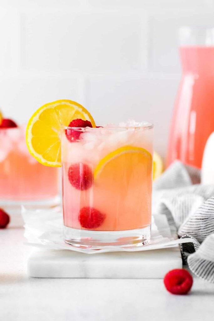 Recipes pink lemonade margarita afarmgirlsdabbles 01v (1)